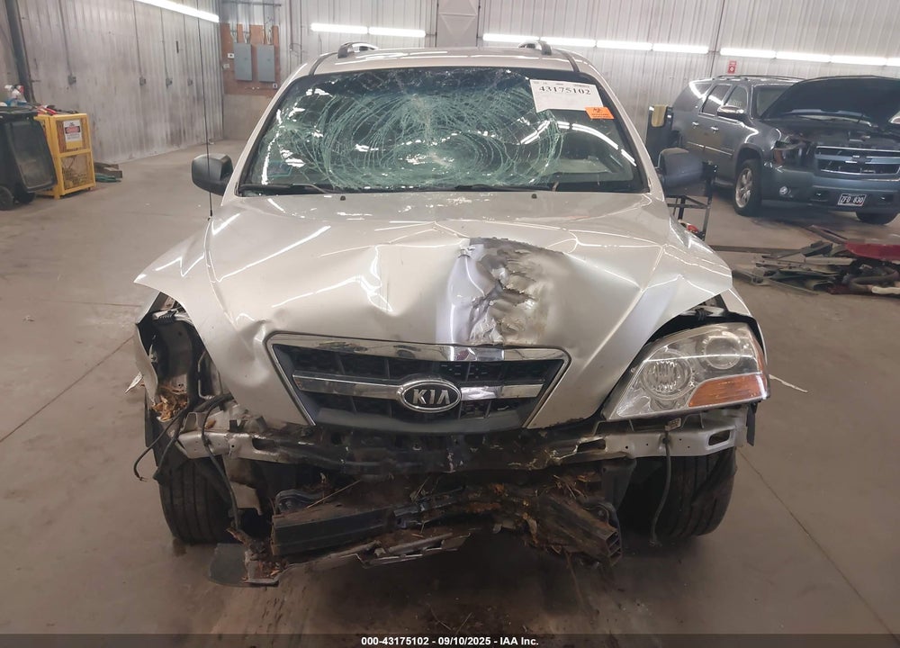 2009 KIA SORENTO VIN: KNDJC735895870008