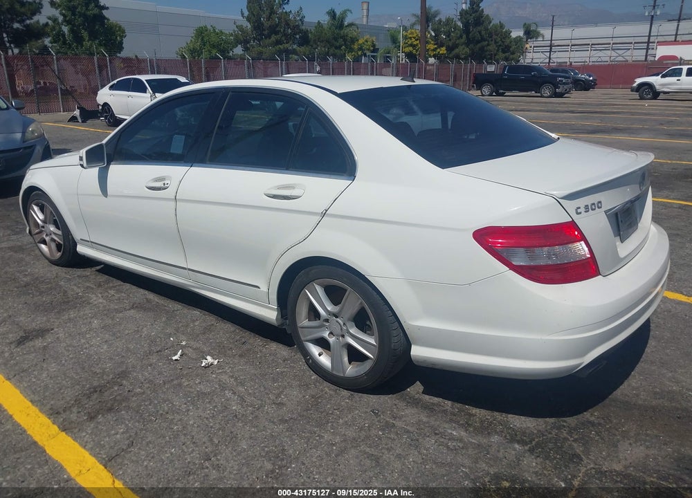 2010 MERCEDES-BENZ C CLASS VIN: WDDGF5EBXAR099725