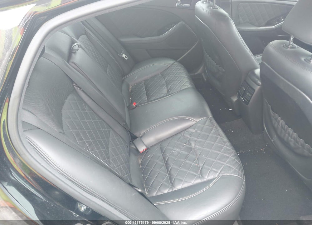 2015 KIA OPTIMA VIN: 5XXGR4A68FG461467