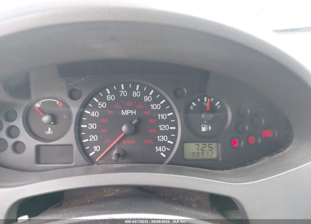 2005 FORD FOCUS ZXW VIN: 1FAFP36N55W262228
