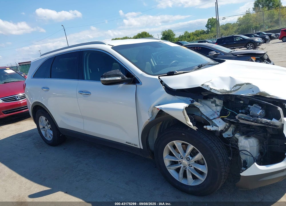 2016 KIA SORENTO VIN: 5XYPGDA54GG002916