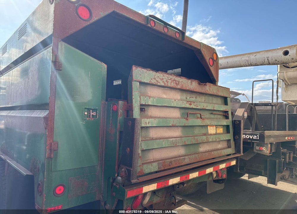 2006 FORD F-650 XL/XLT VIN: 3FRWF65NX6V314628