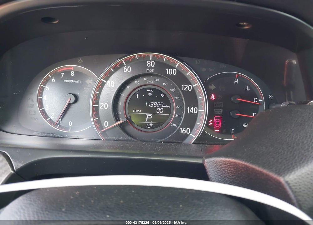 2016 HONDA ACCORD VIN: 1HGCR2F50GA121182
