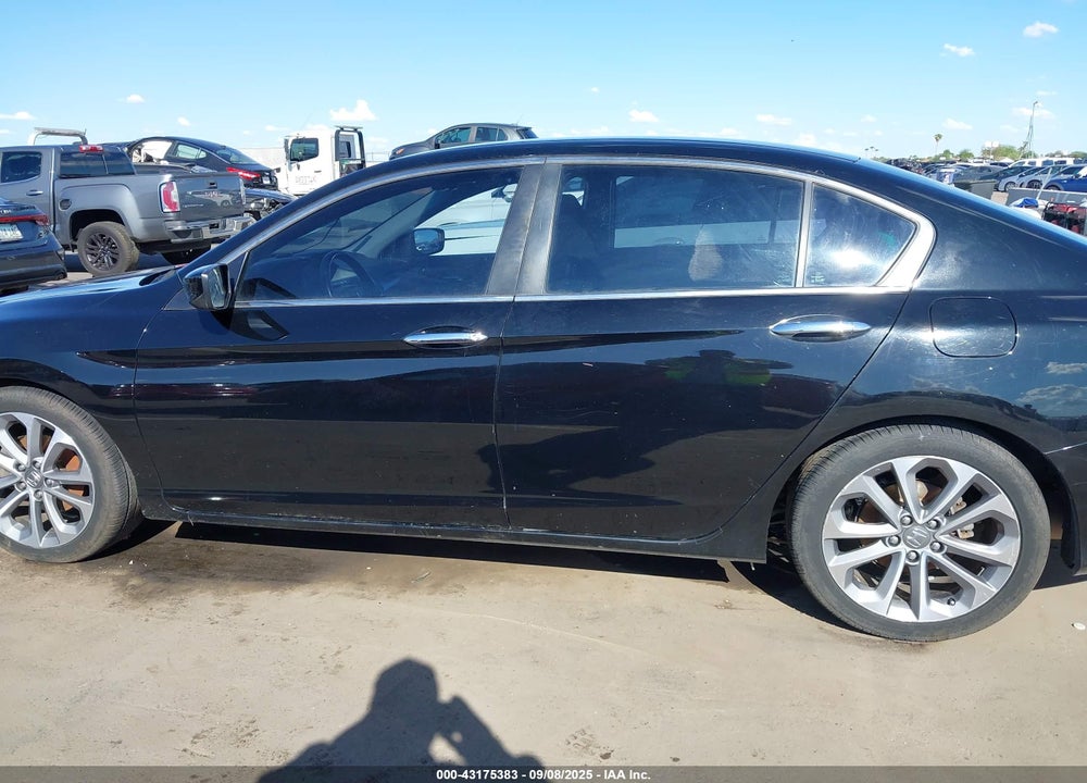 2015 HONDA ACCORD VIN: 1HGCR2F59FA118926