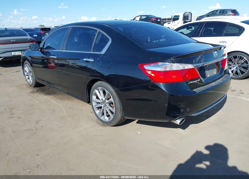 2015 HONDA ACCORD VIN: 1HGCR2F59FA118926