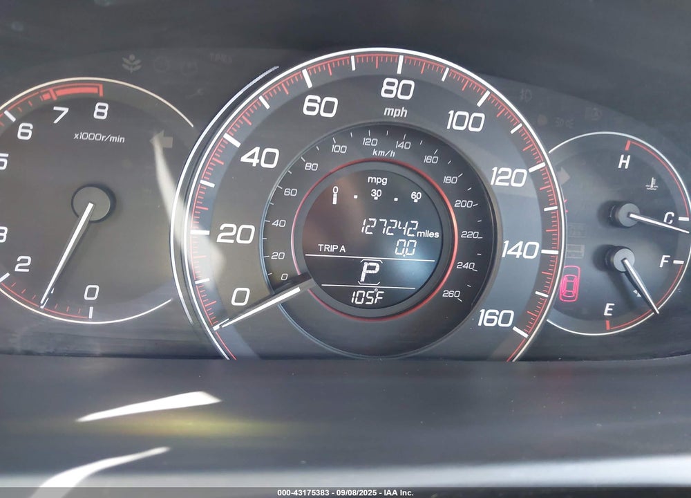 2015 HONDA ACCORD VIN: 1HGCR2F59FA118926