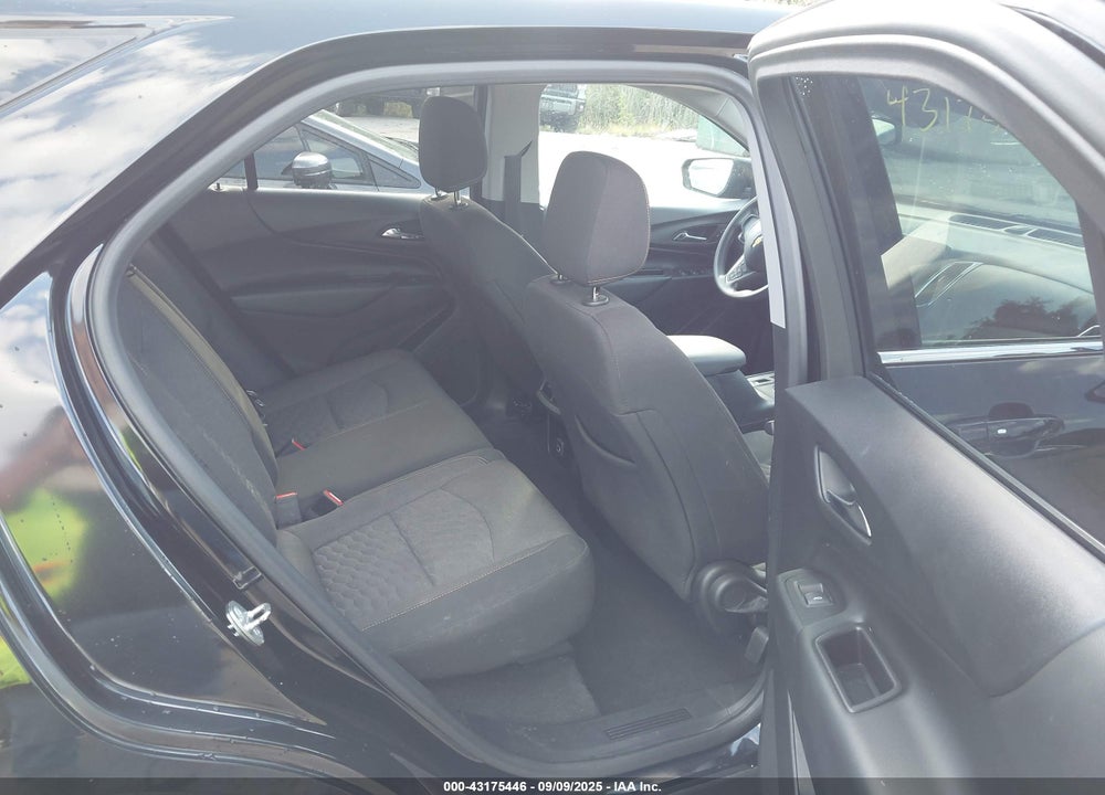 2019 CHEVROLET EQUINOX VIN: 2GNAXUEV5K6153180