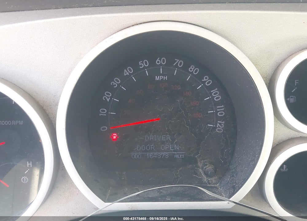 2008 TOYOTA TUNDRA LIMITED 5.7L V8 VIN: 5TFDV58178X072362
