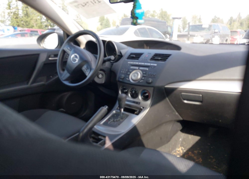 2010 MAZDA 3 VIN: JM1BL1SG9A1135571