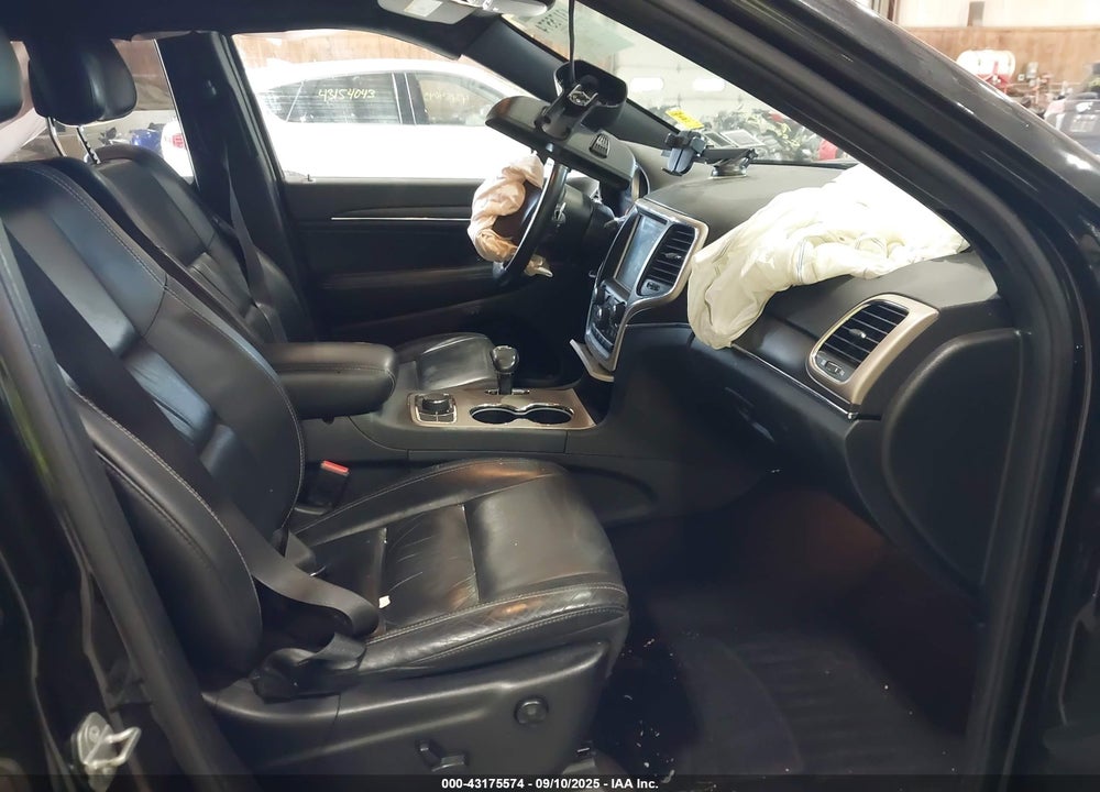 2015 JEEP GRAND CHEROKEE VIN: 1C4RJFBG8FC680724