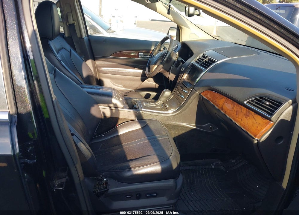 2011 LINCOLN MKX VIN: 2LMDJ6JK9BBJ22469
