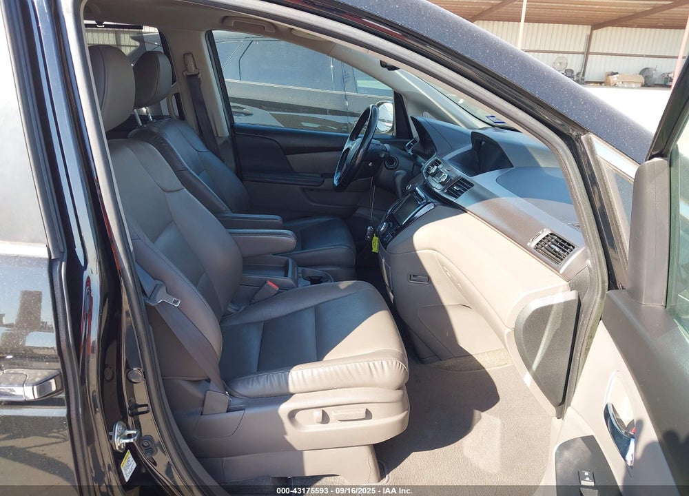2015 HONDA ODYSSEY EX-L VIN: 5FNRL5H66FB130282