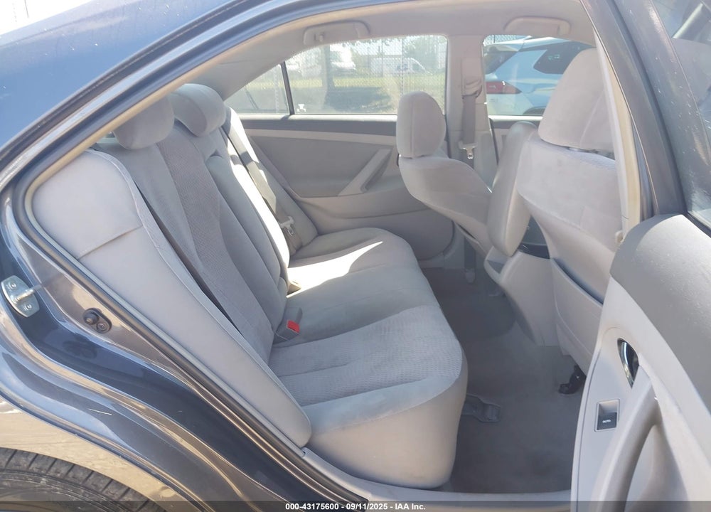 2011 TOYOTA CAMRY LE VIN: 4T1BF3EK7BU592278
