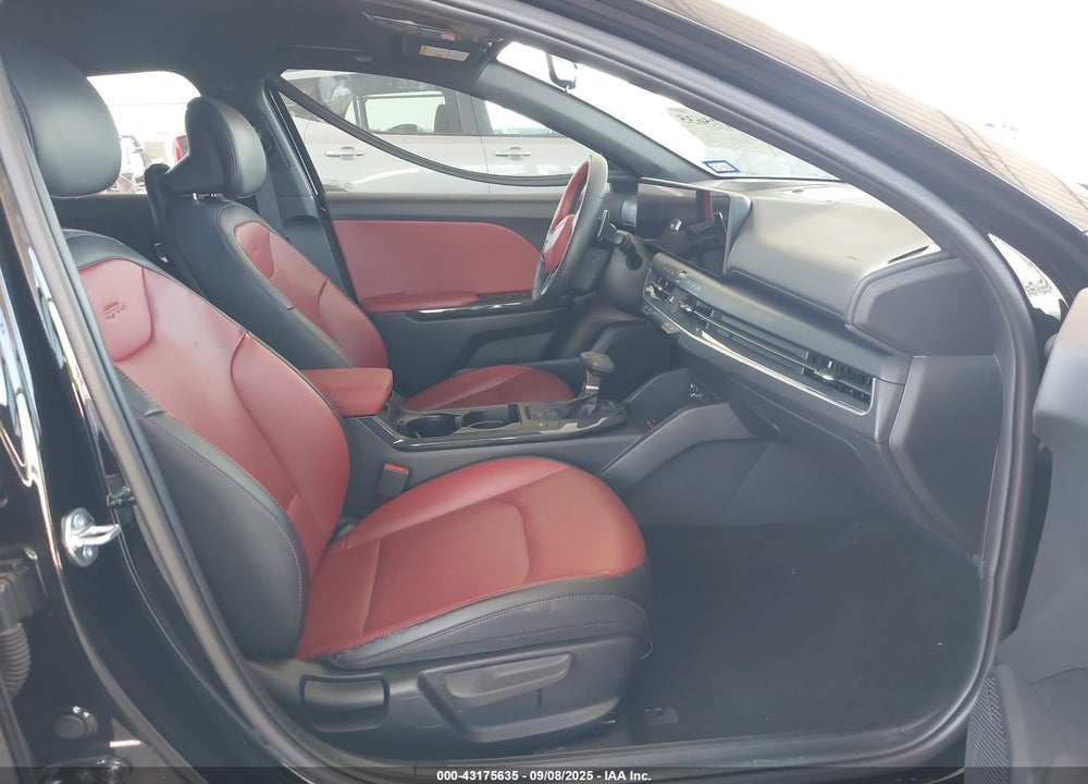 2025 KIA K4 VIN: 3KPFW4DEXSE065857