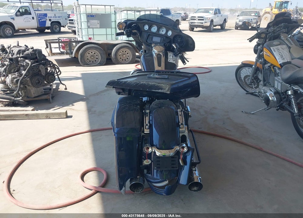 2014 HARLEY-DAVIDSON FLHX STREET GLIDE VIN: 1HD1KBM3XEB621139