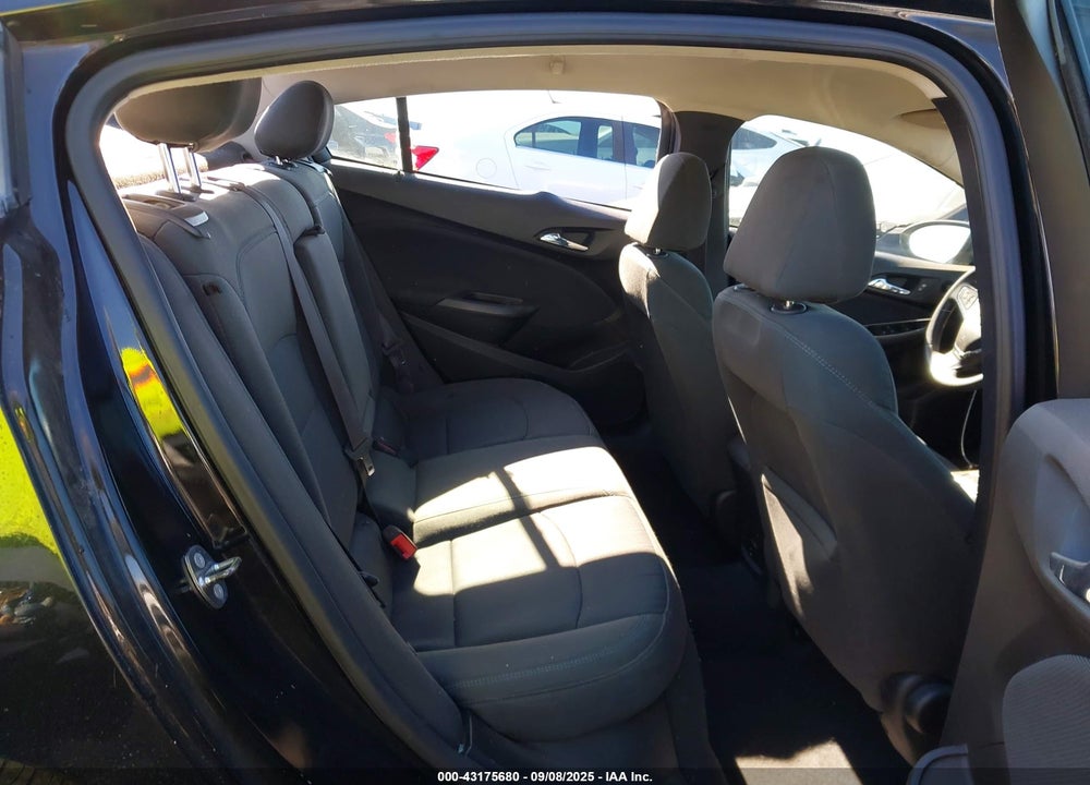 2017 CHEVROLET CRUZE LT AUTO VIN: 1G1BE5SMXH7258674