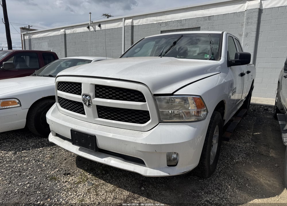2018 RAM 1500 VIN: 1C6RR7FGXJS282588