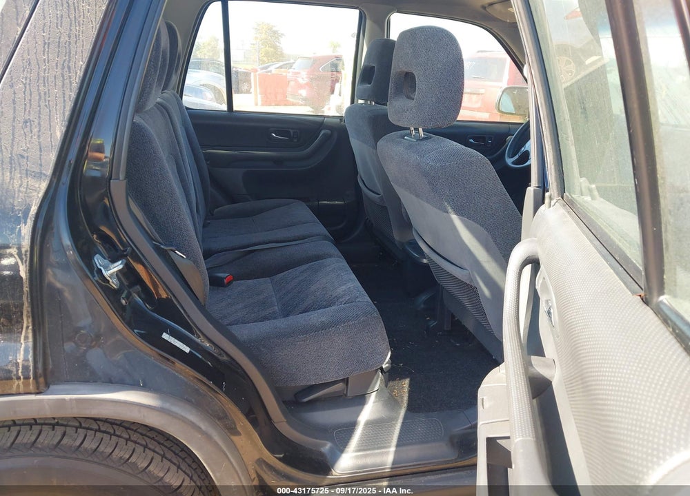 2000 HONDA CR-V EX VIN: JHLRD1869YS008482
