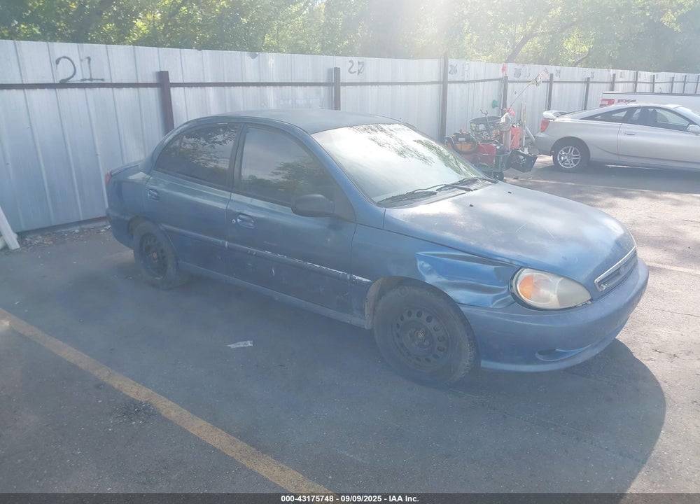 2002 KIA RIO VIN: KNADC123926157156