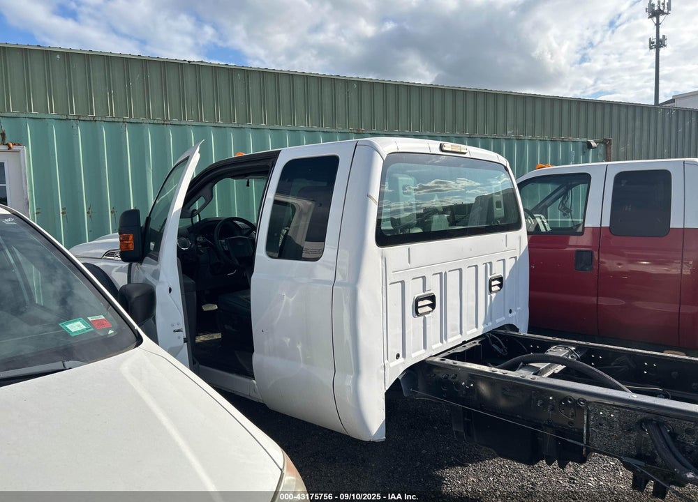 2013 FORD F-450 CHASSIS XLT VIN: 1FD0X4GTXDEB80322