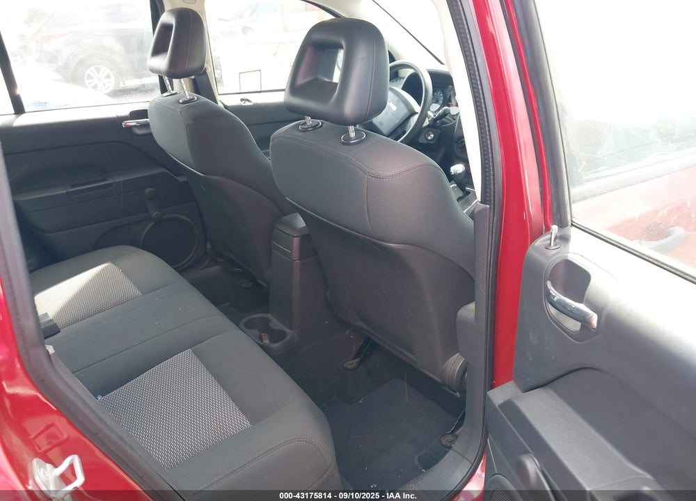 2009 JEEP COMPASS VIN: 1J4FT47A19D189197