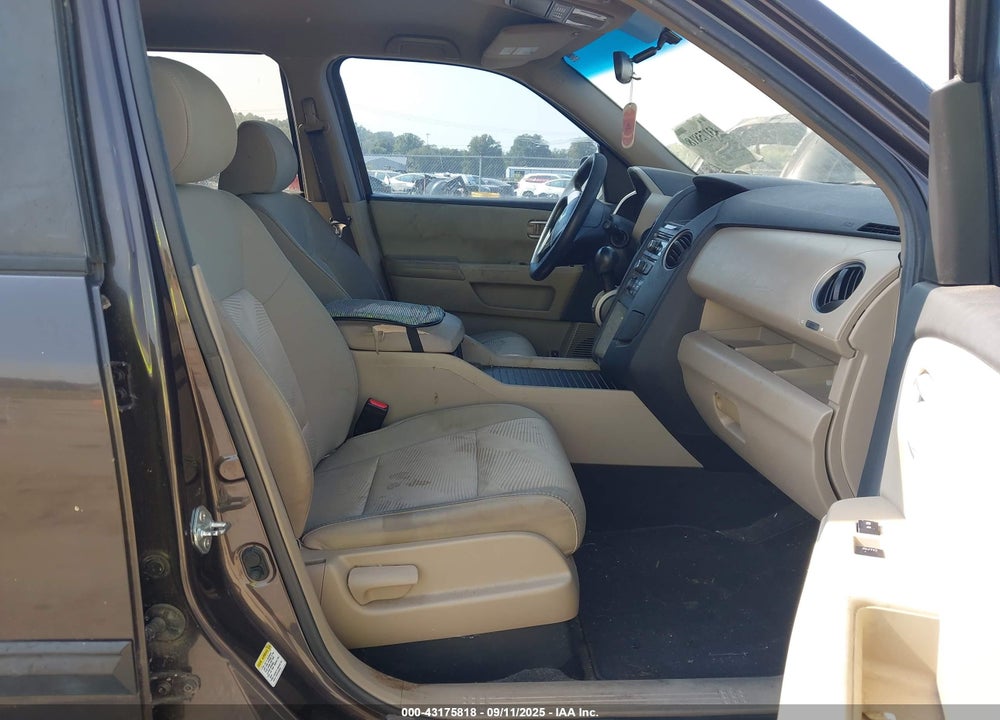 2012 HONDA PILOT VIN: 5FNYF3H29CB002201