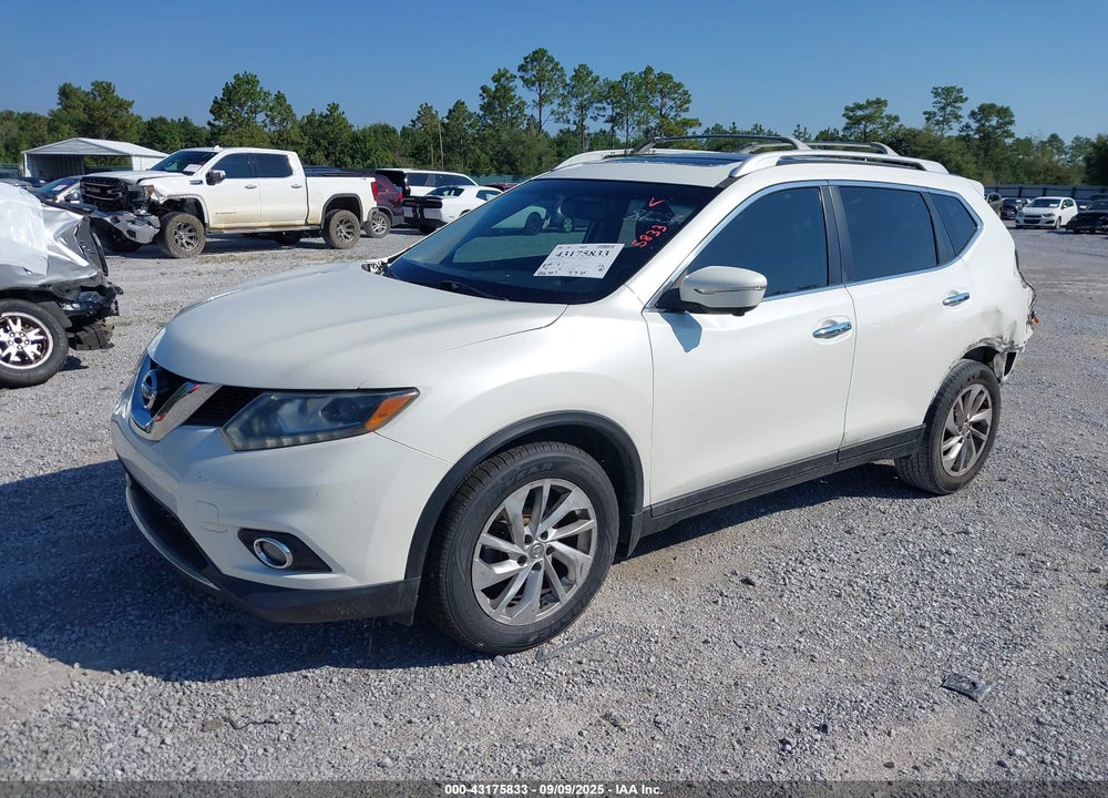 2015 NISSAN ROGUE VIN: 5N1AT2MT5FC768393