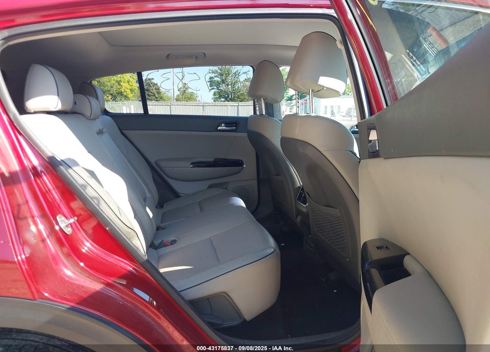 2017 KIA SPORTAGE VIN: KNDPRCA63H7280329