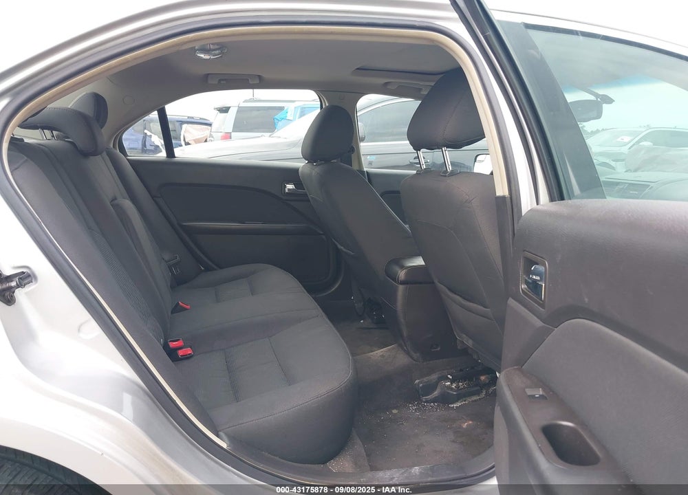 2011 FORD FUSION VIN: 3FAHP0HGXBR101653