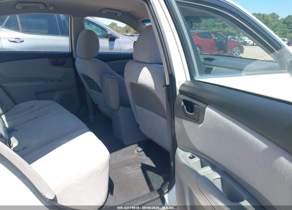 2009 KIA OPTIMA LX VIN: KNAGE228895323076