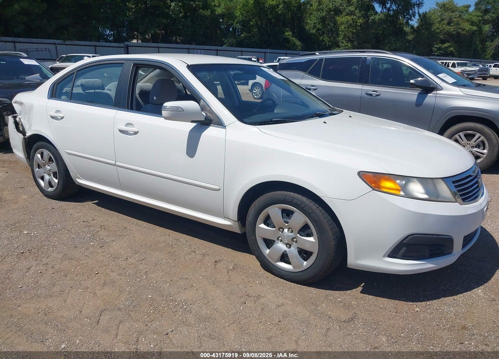 2009 KIA OPTIMA LX VIN: KNAGE228895323076