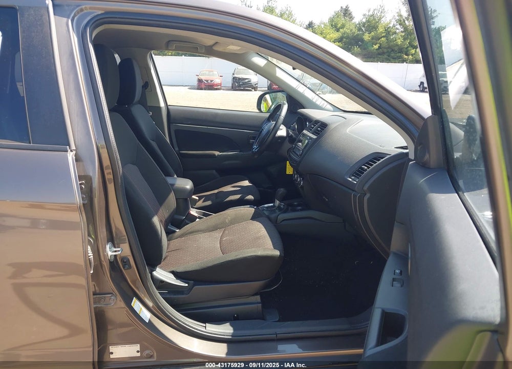 2017 MITSUBISHI OUTLANDER SPORT VIN: JA4AR3AU3HZ055010