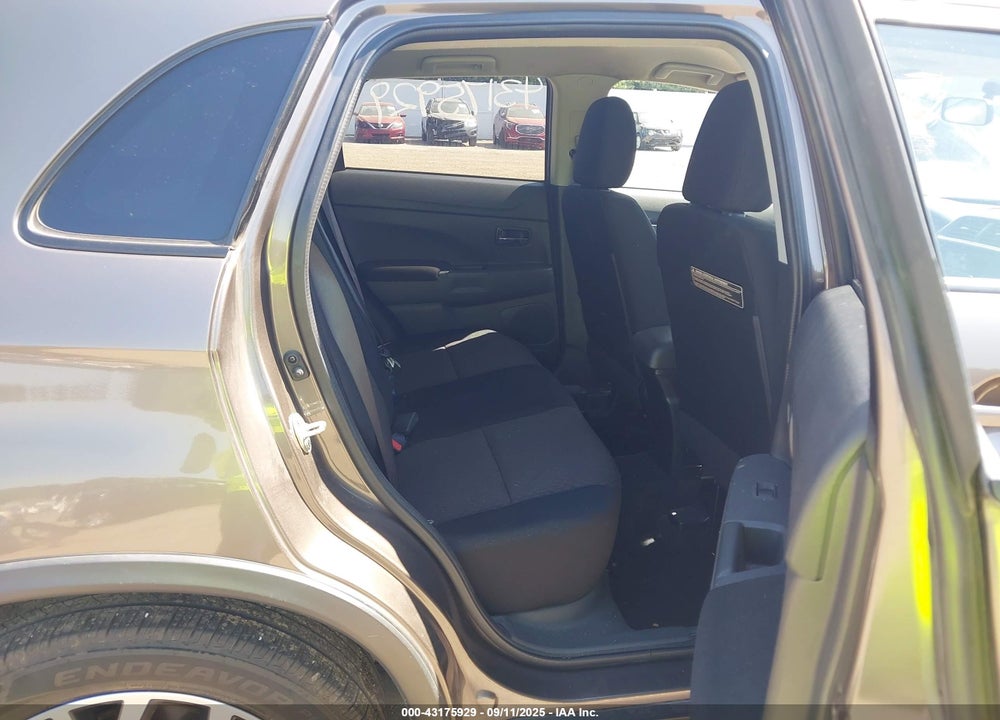 2017 MITSUBISHI OUTLANDER SPORT VIN: JA4AR3AU3HZ055010
