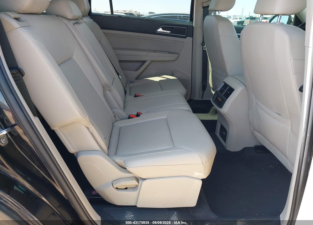 2018 VOLKSWAGEN ATLAS 3.6L V6 SEL VIN: 1V2ER2CA9JC516027