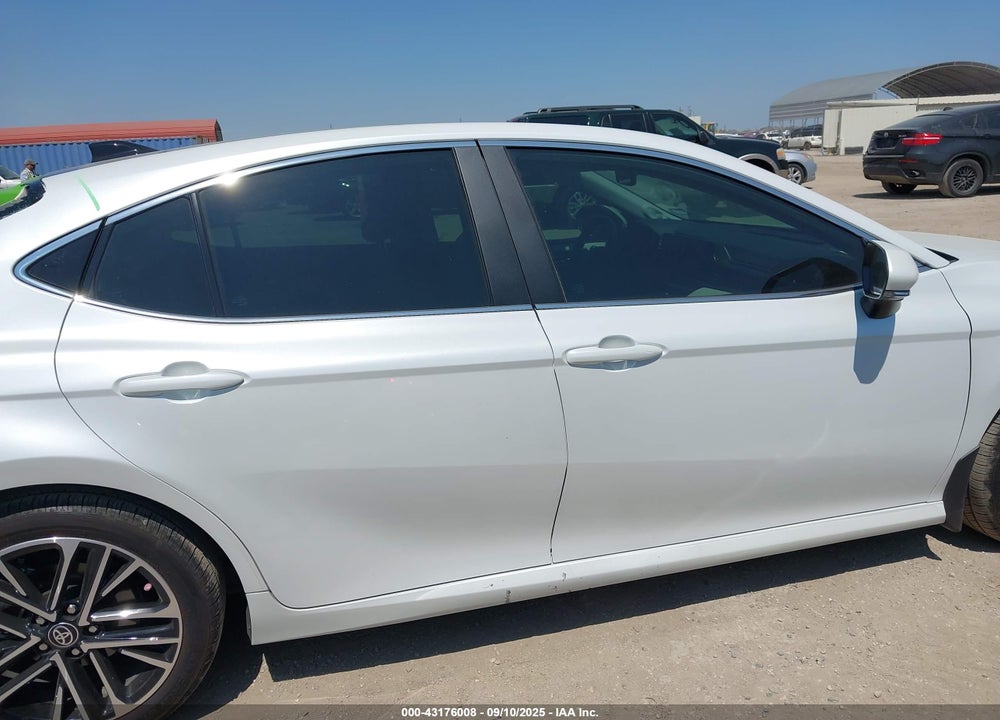 2025 TOYOTA CAMRY XLE VIN: 4T1DAACK4SU551685