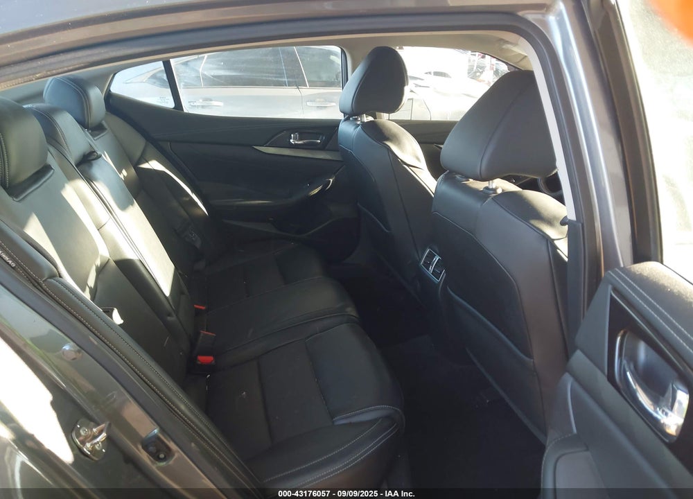 2019 NISSAN MAXIMA VIN: 1N4AA6AV3KC360496
