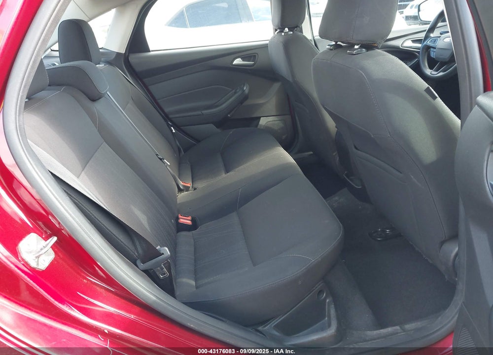 2016 FORD FOCUS SE VIN: 1FADP3FE5GL399374