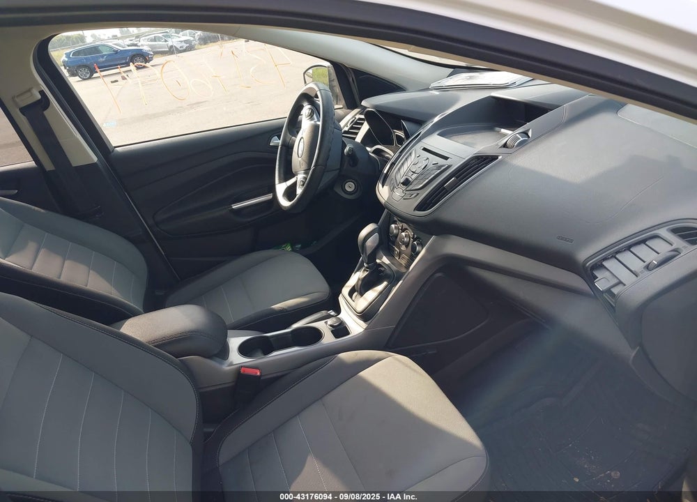 2016 FORD ESCAPE VIN: 1FMCU9G99GUC45503