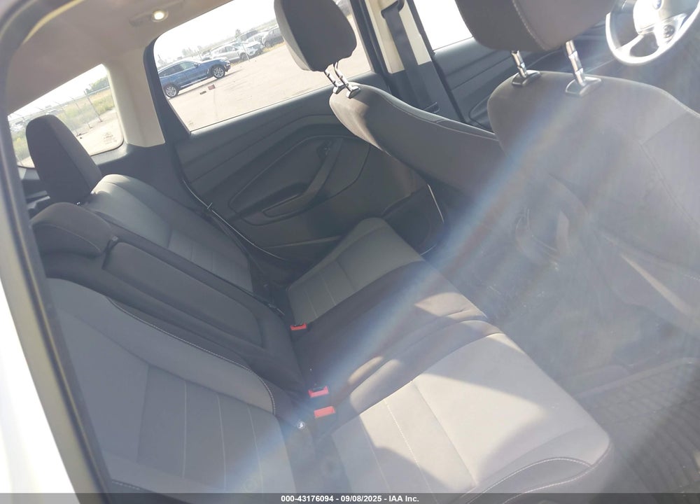 2016 FORD ESCAPE VIN: 1FMCU9G99GUC45503