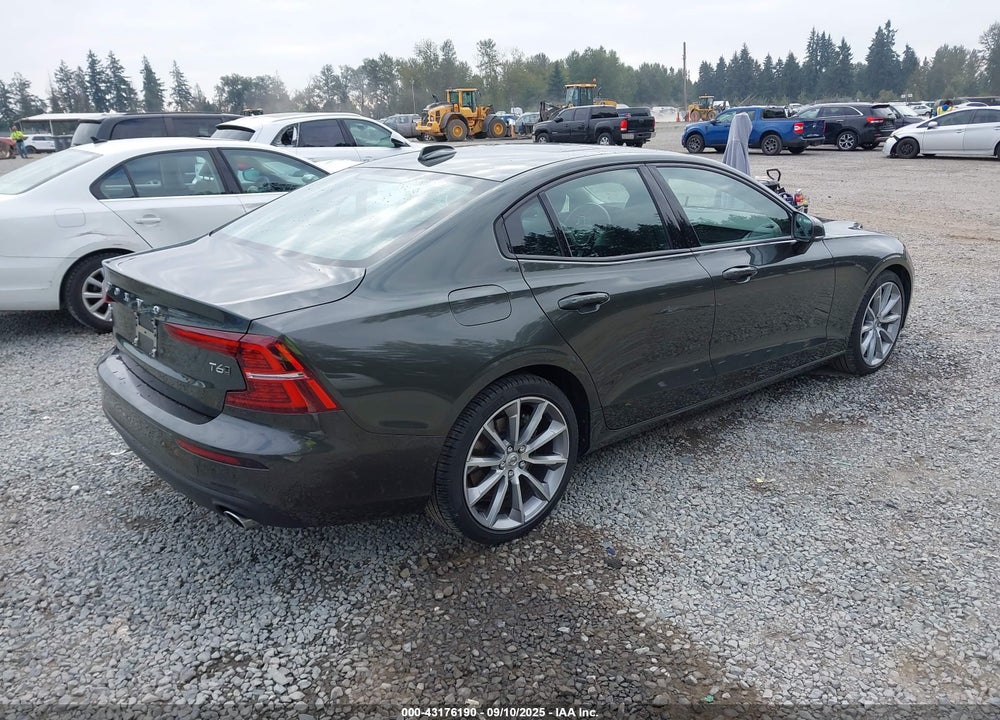 2019 VOLVO S60 T6 MOMENTUM VIN: 7JRA22TK2KG014128