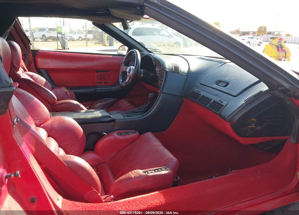 1990 CHEVROLET CORVETTE VIN: 1G1YY3386L5117693