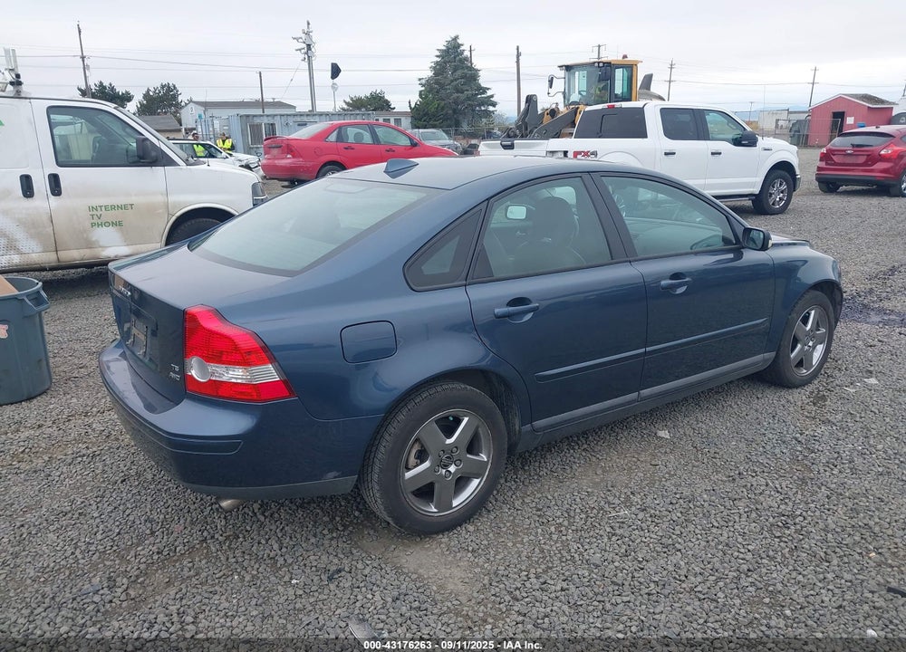2005 VOLVO S40 T5 AWD VIN: YV1MH682252097310