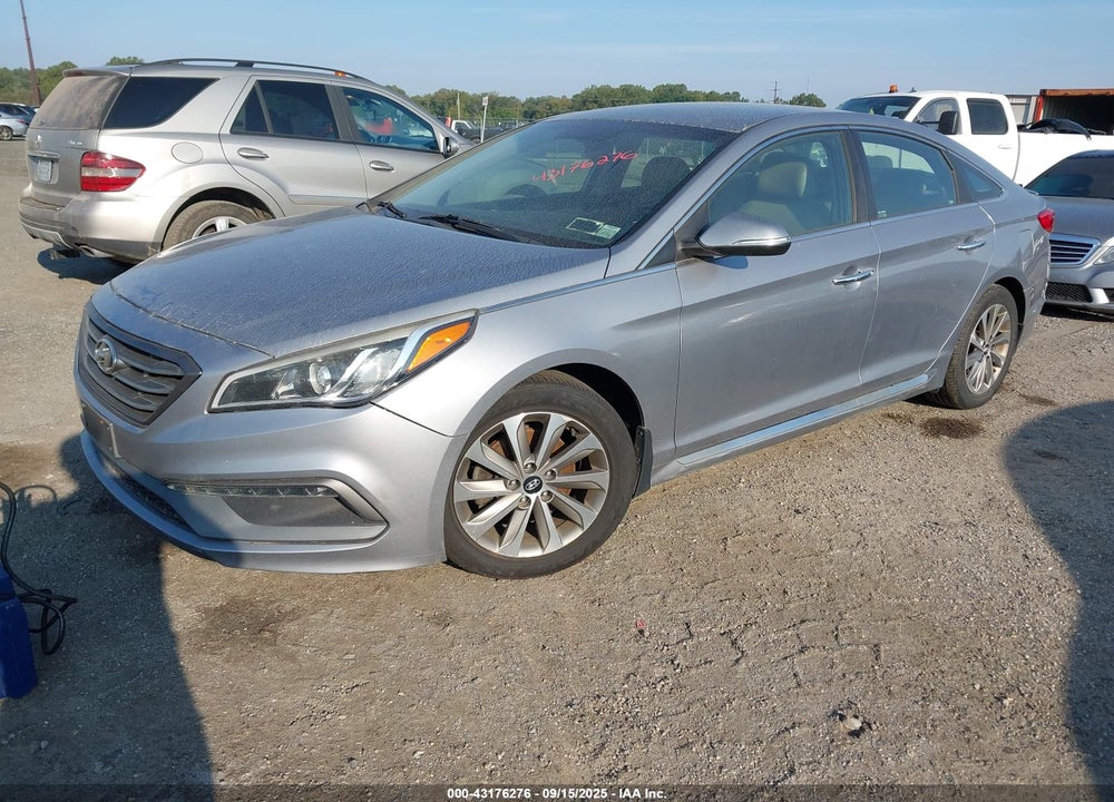 2015 HYUNDAI SONATA SPORT VIN: 5NPE34AF9FH211958