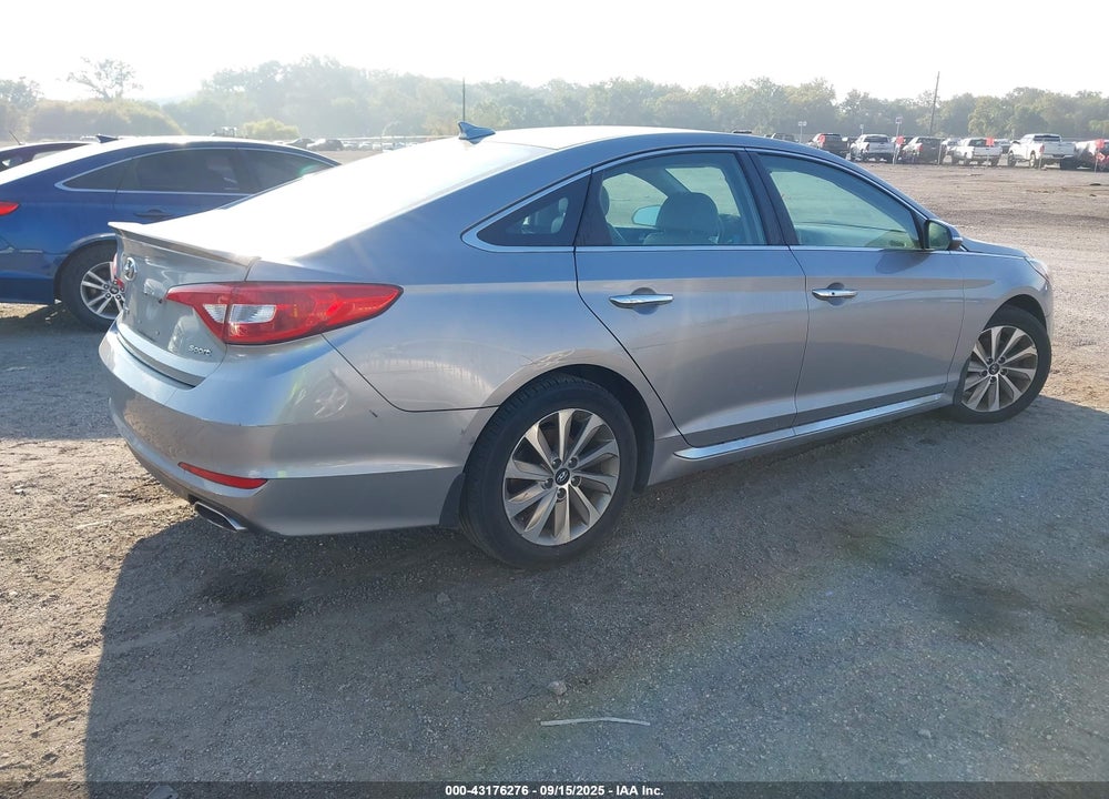 2015 HYUNDAI SONATA SPORT VIN: 5NPE34AF9FH211958