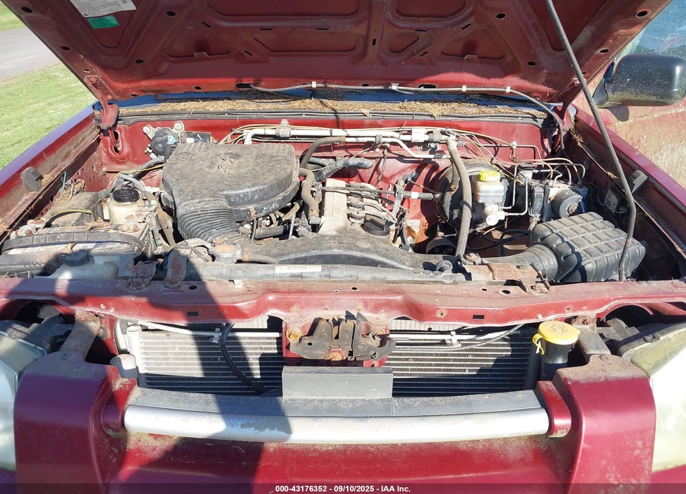 2004 NISSAN FRONTIER XE VIN: 1N6DD26T74C447039