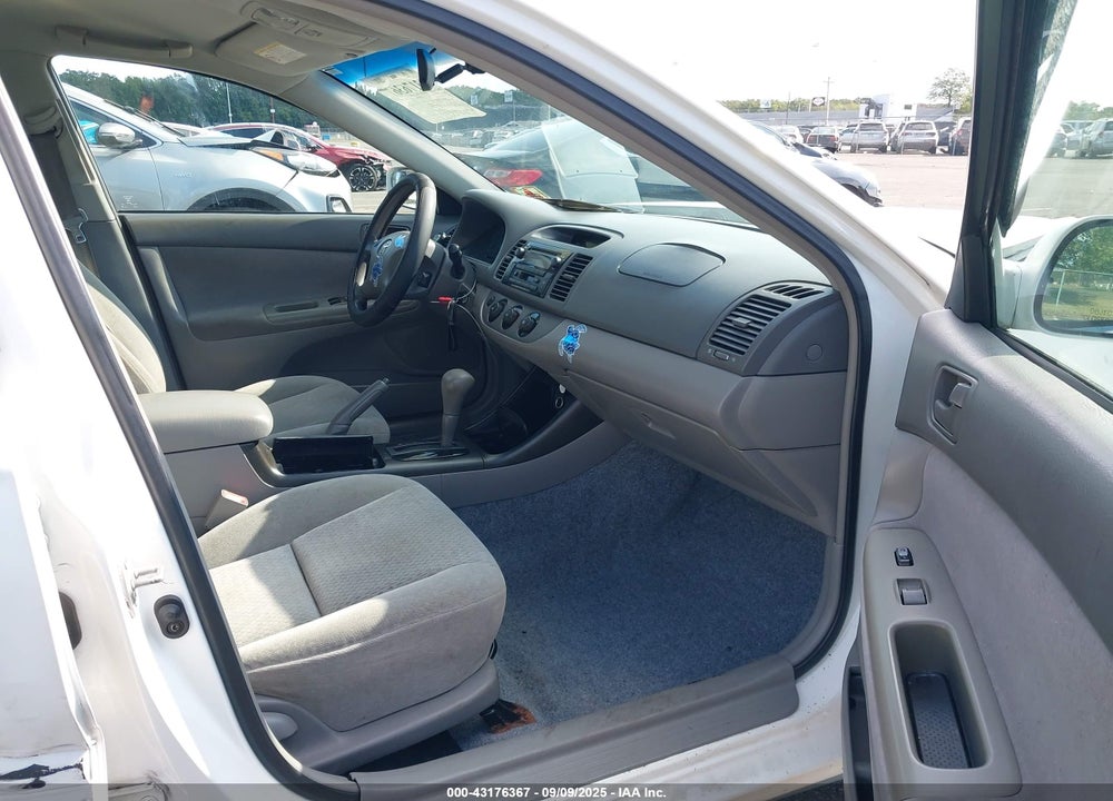 2002 TOYOTA CAMRY LE VIN: 4T1BE32K62U063797