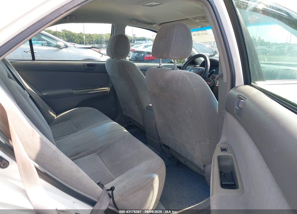 2002 TOYOTA CAMRY LE VIN: 4T1BE32K62U063797