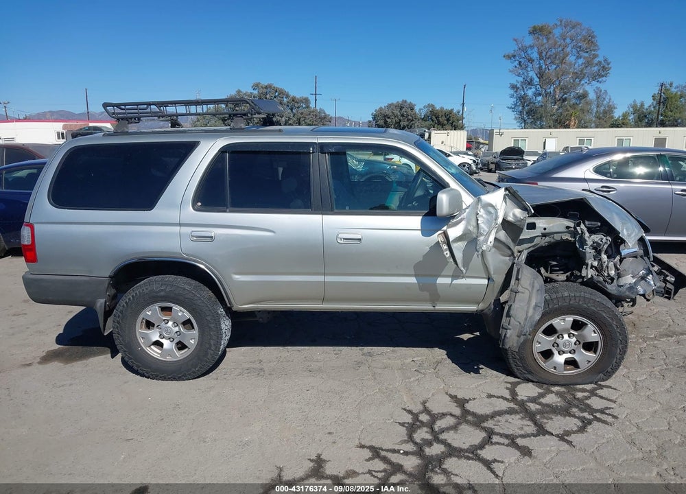 1999 TOYOTA 4RUNNER SR5 V6 VIN: JT3GN86R0X0124191
