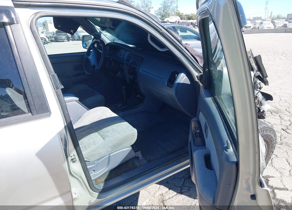 1999 TOYOTA 4RUNNER SR5 V6 VIN: JT3GN86R0X0124191