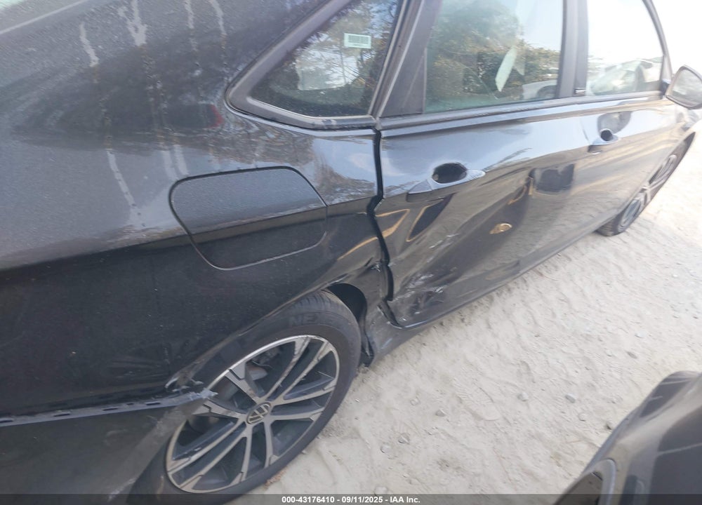 2025 VOLKSWAGEN JETTA VIN: 3VWBX7BUXSM043383